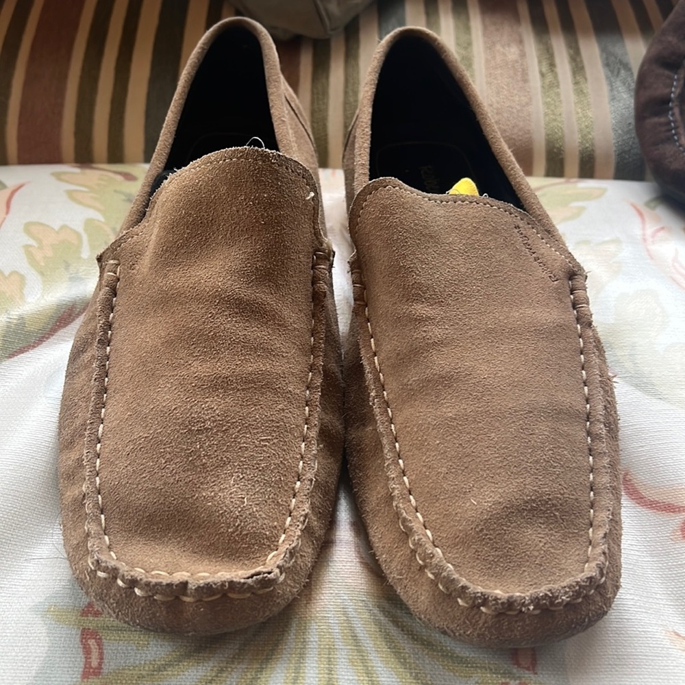 Robert Wayne Loafers Tan/ Cream color Men’s size 11